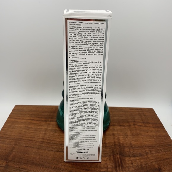 GlamGlow. Clearing Cream to Foam Cleanser. - Picture 3 of 5